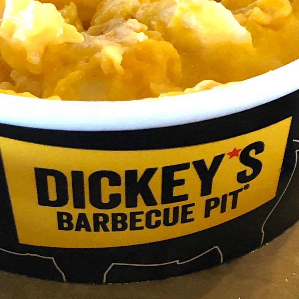 Dickey`s Bar B Que
